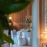 Addobbo ricevimento elegante villa Bossi con candelabri